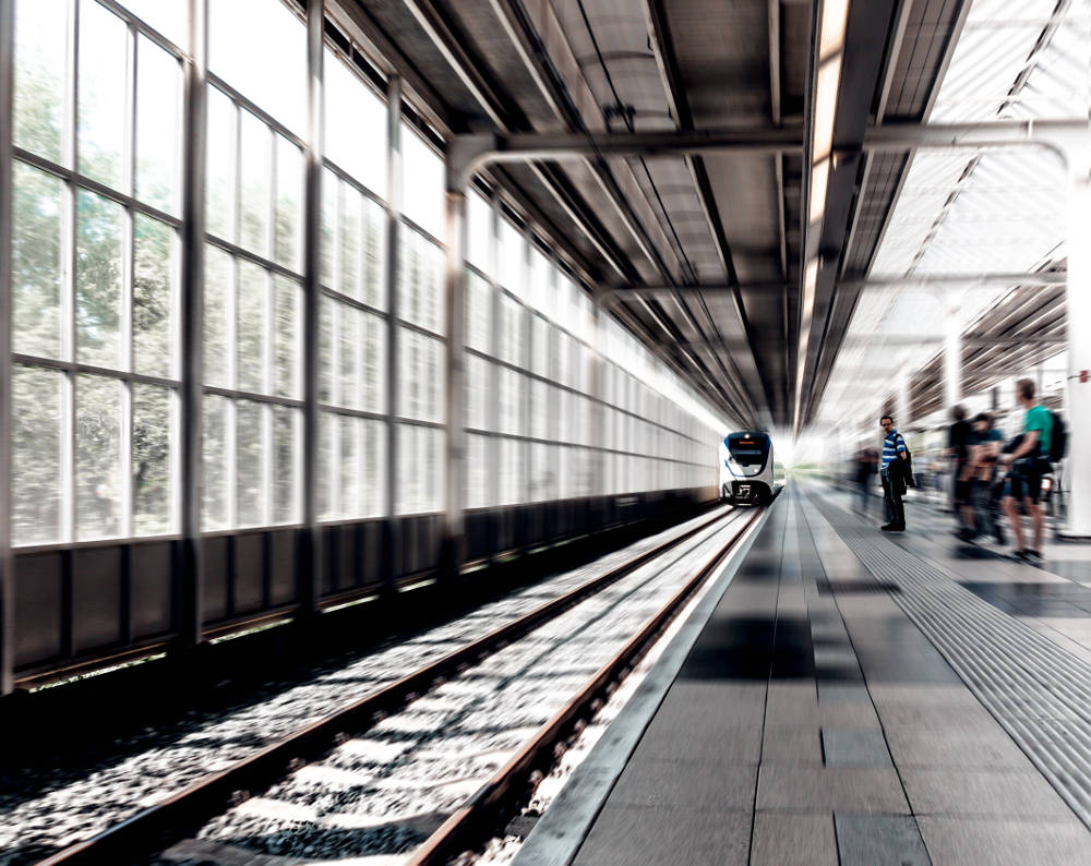 Railway tracks converging in the distance, illustrating eye convergence